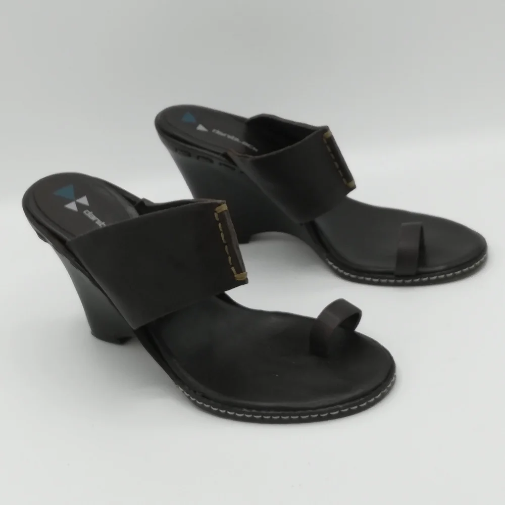 DaniBlack Leather Wedge Sandals Brown Slip On Comfort Heels Women’s 6M